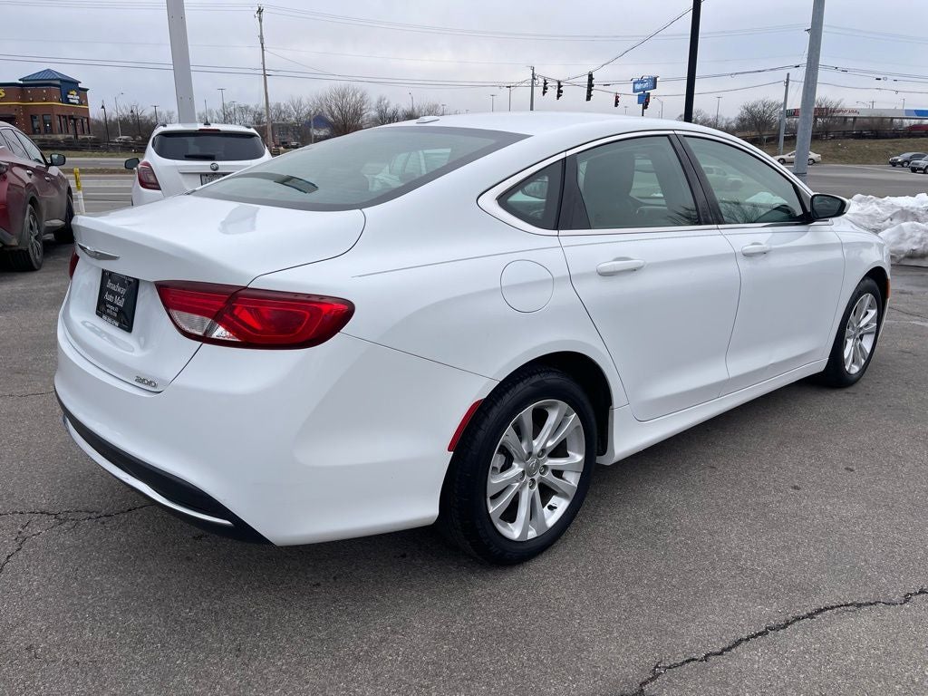 2015 Chrysler 200 Limited