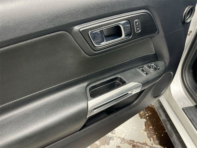 2015 Ford Mustang V6