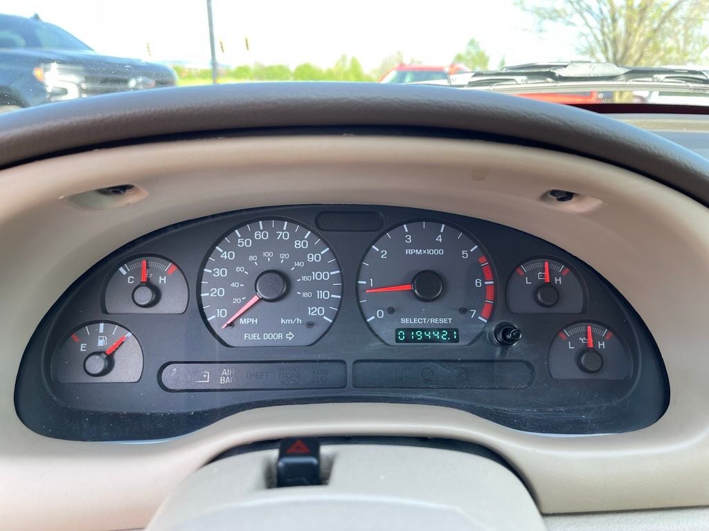 2000 Ford Mustang V6