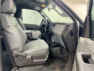 2014 Ford F-550SD XL
