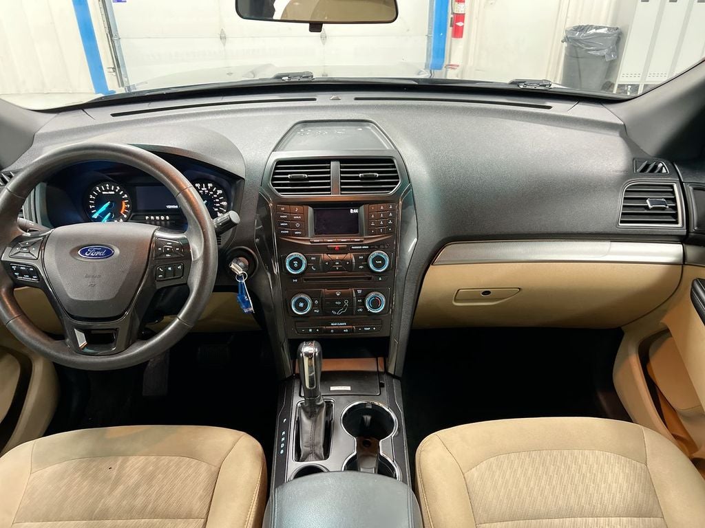 2017 Ford Explorer Base