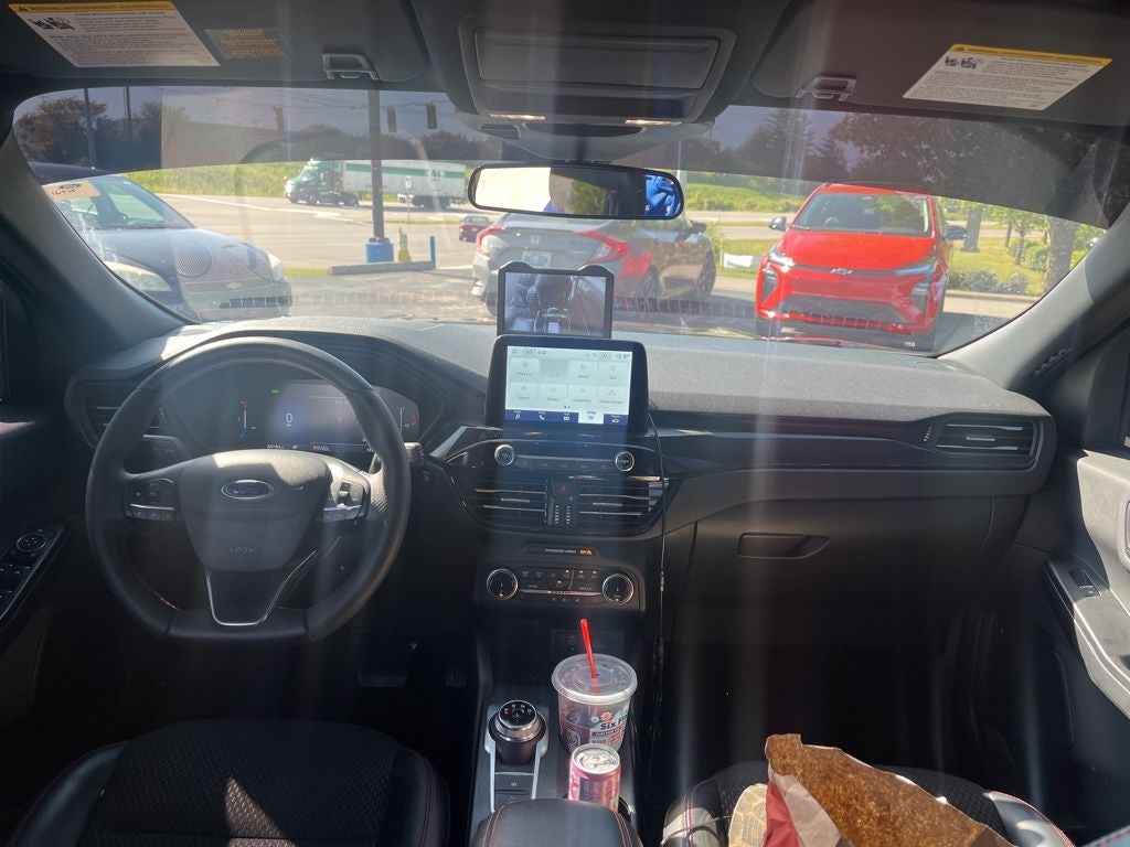 2025 Ford Escape Hybrid ST-Line