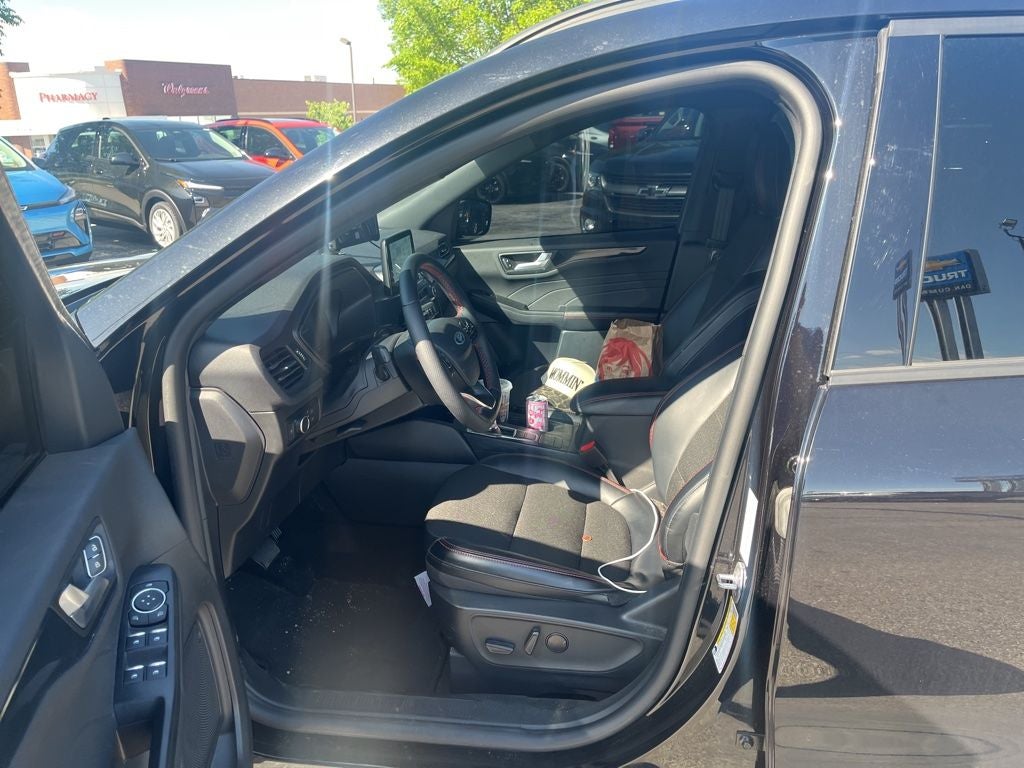 2025 Ford Escape Hybrid ST-Line