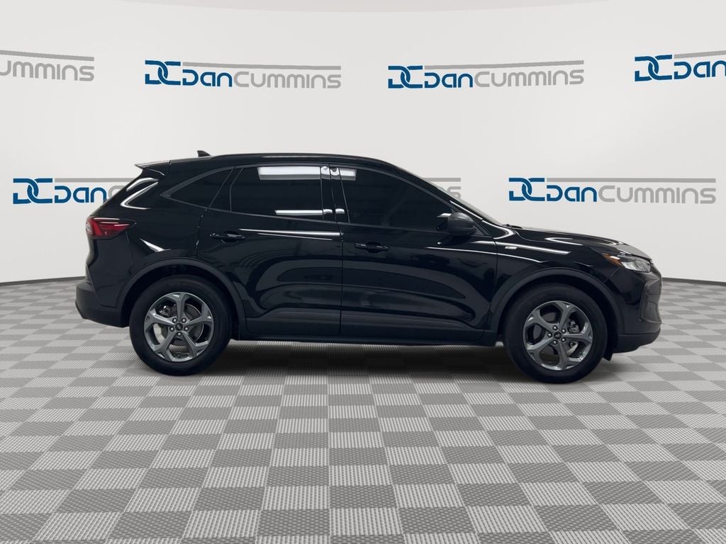 2025 Ford Escape Hybrid ST-Line