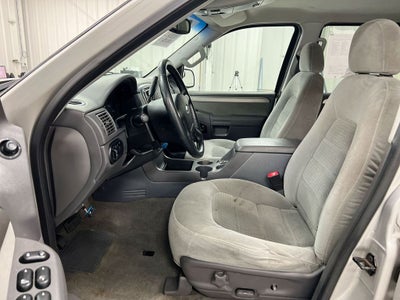 2004 Ford Explorer XLT