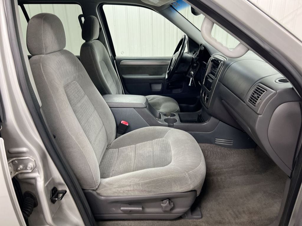 2004 Ford Explorer XLT