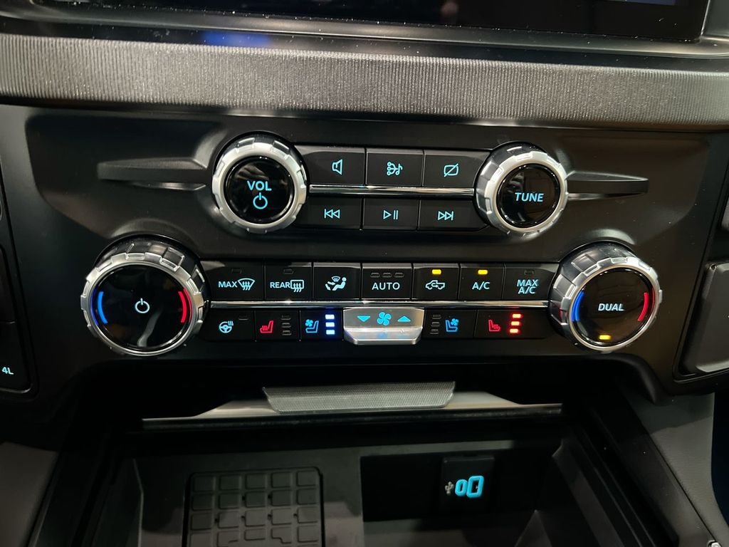 2024 Ford F-350SD Platinum
