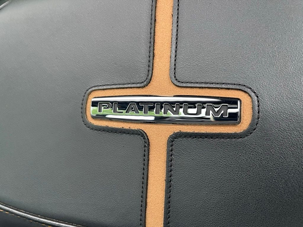 2023 Ford F-450SD Platinum
