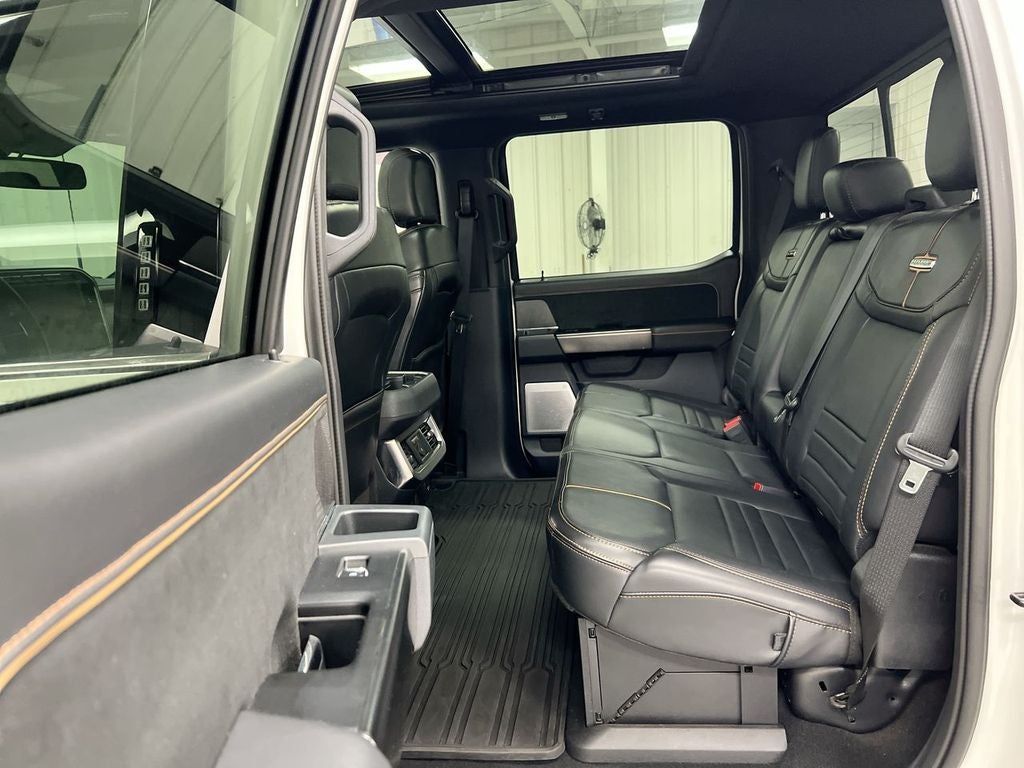 2023 Ford F-450SD Platinum