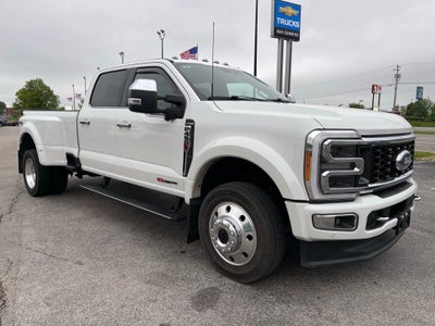 2023 Ford F-450SD Platinum