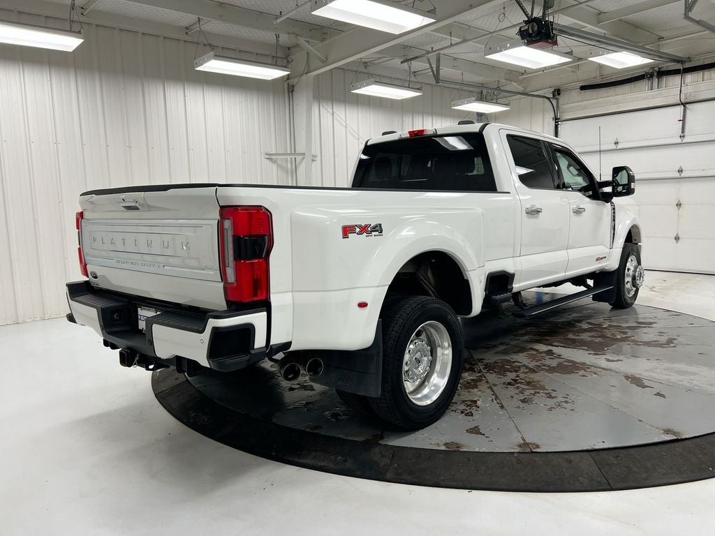 2023 Ford F-450SD Platinum