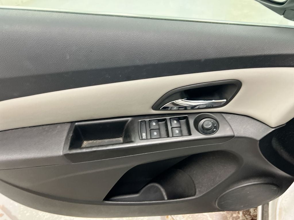 2012 Chevrolet Cruze LS