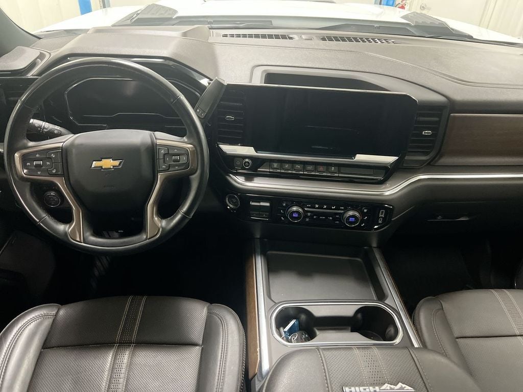 2024 Chevrolet Silverado 3500HD High Country