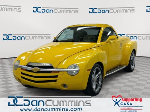 2004 Chevrolet SSR Base