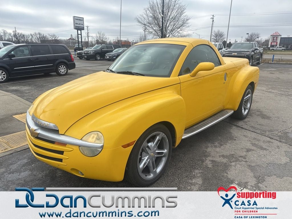 2004 Chevrolet SSR Base