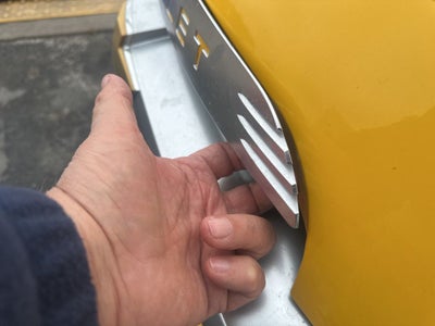 2004 Chevrolet SSR Base