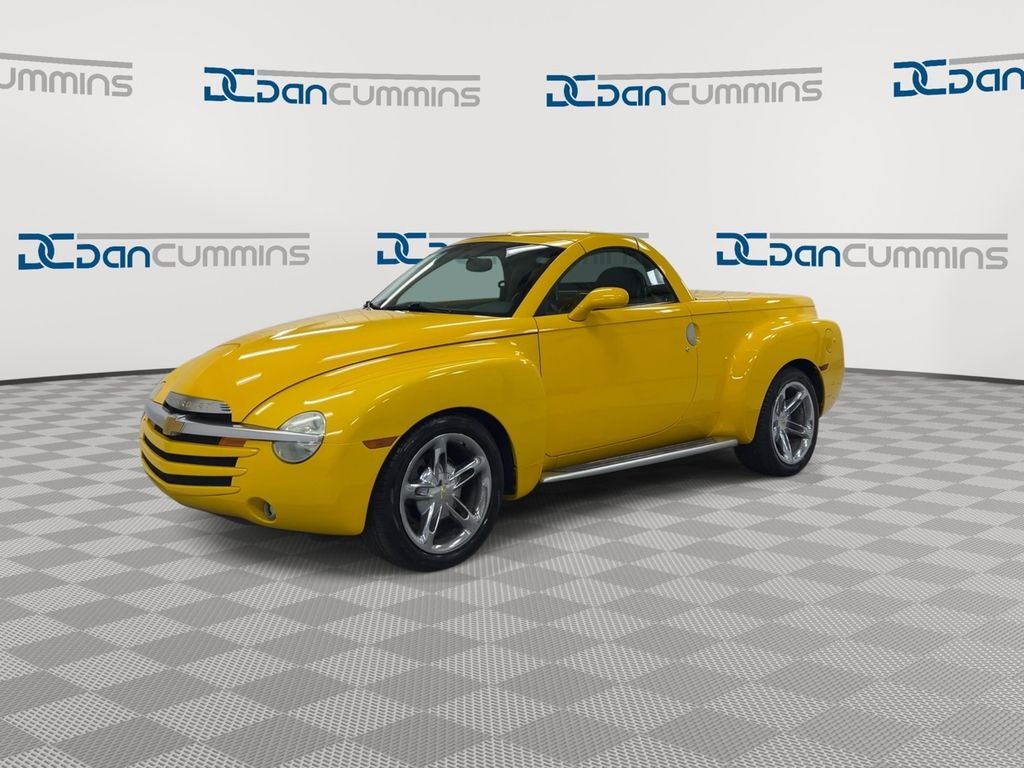 2004 Chevrolet SSR Base