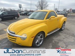 2004 Chevrolet SSR Base