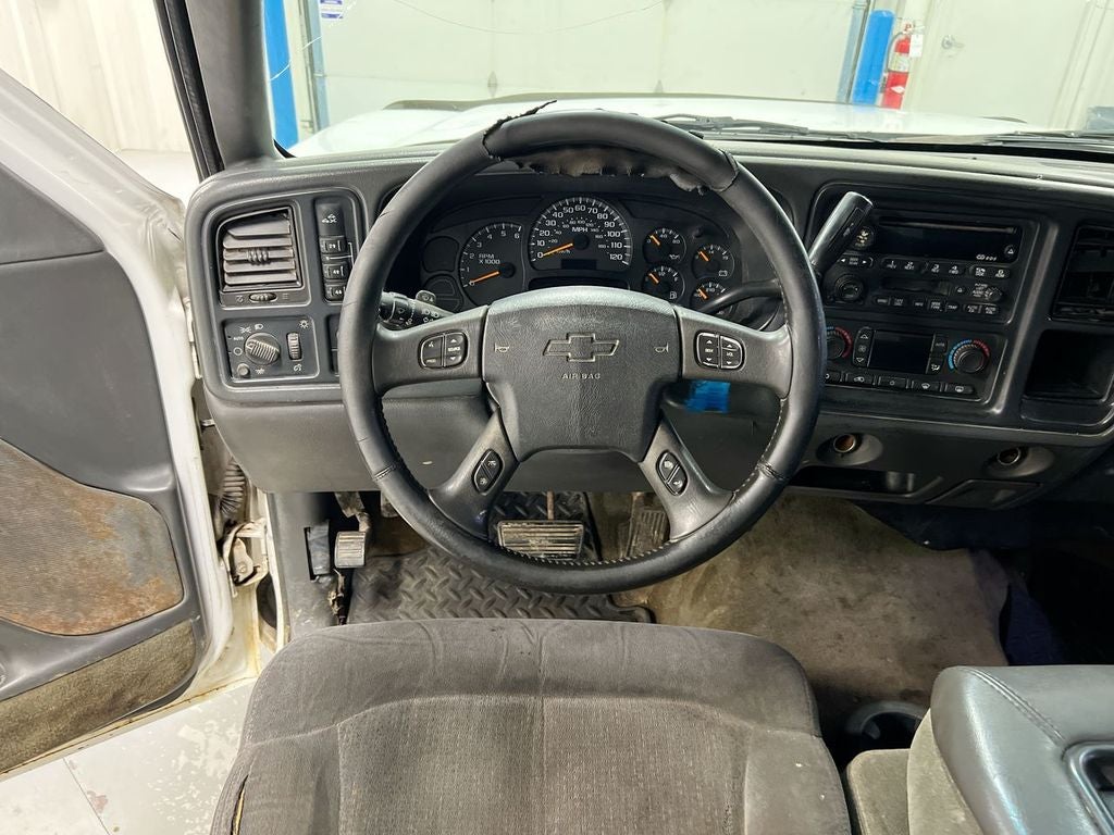 2003 Chevrolet Silverado 2500HD LS