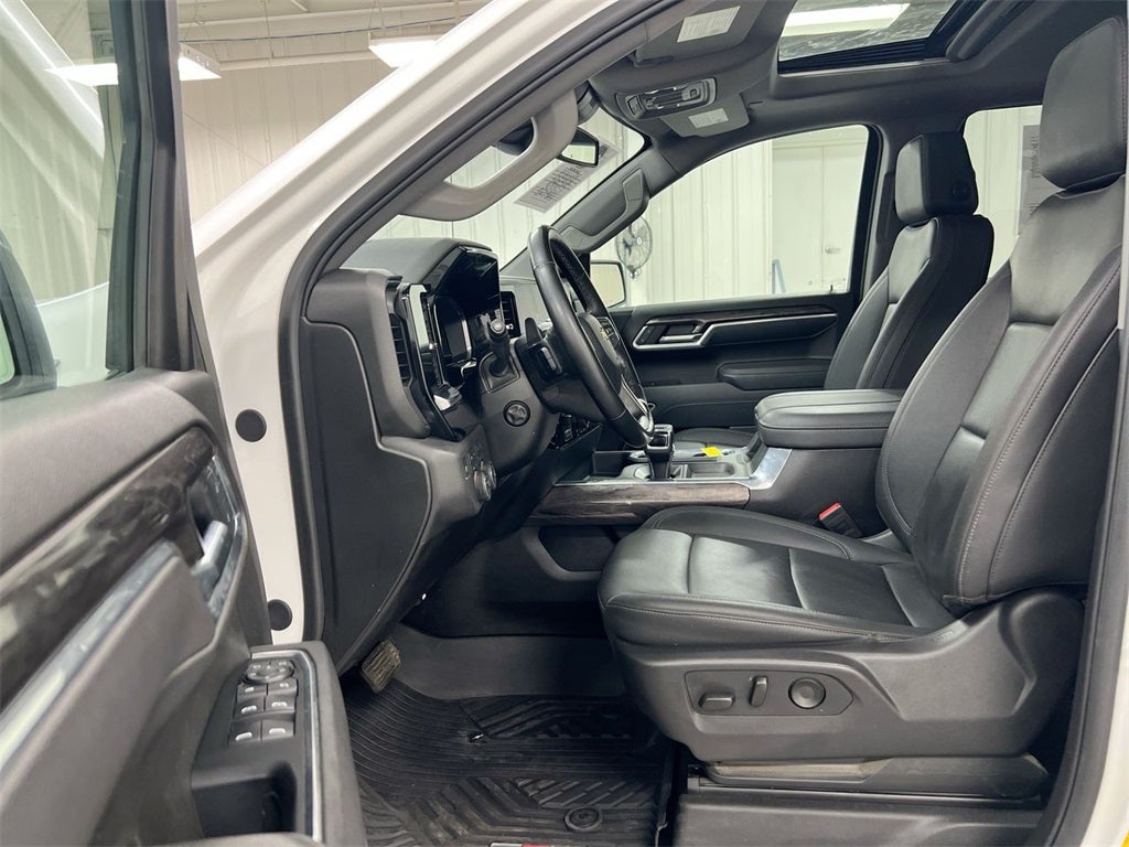 2025 Chevrolet Silverado 1500 LTZ