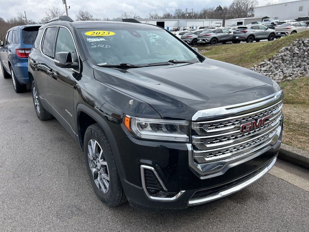 2023 GMC Acadia SLT
