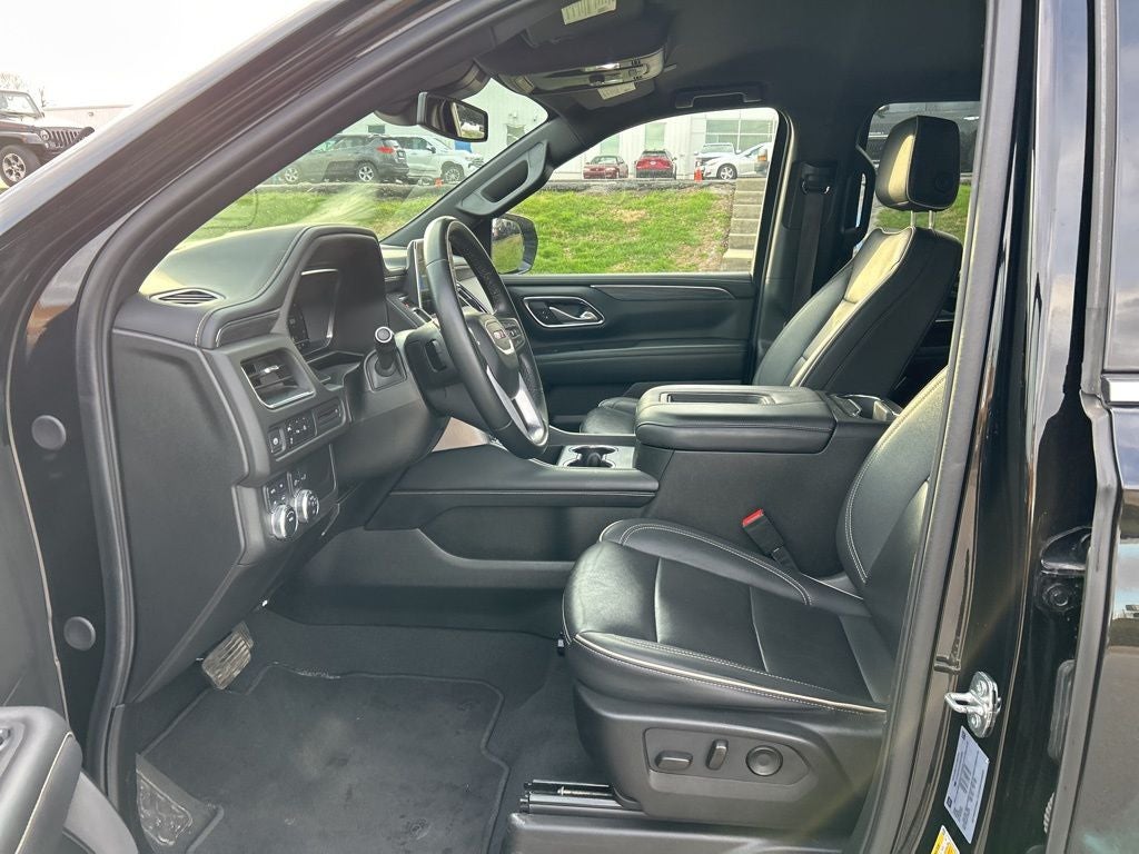 2024 GMC Yukon XL SLT