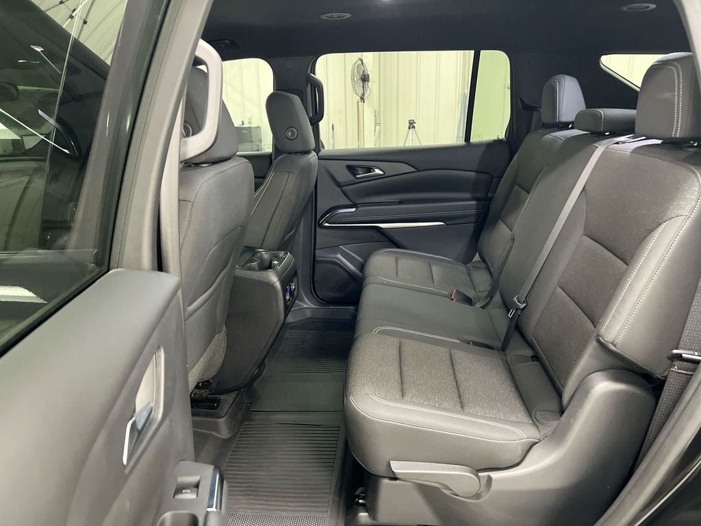 2024 Chevrolet Traverse LS