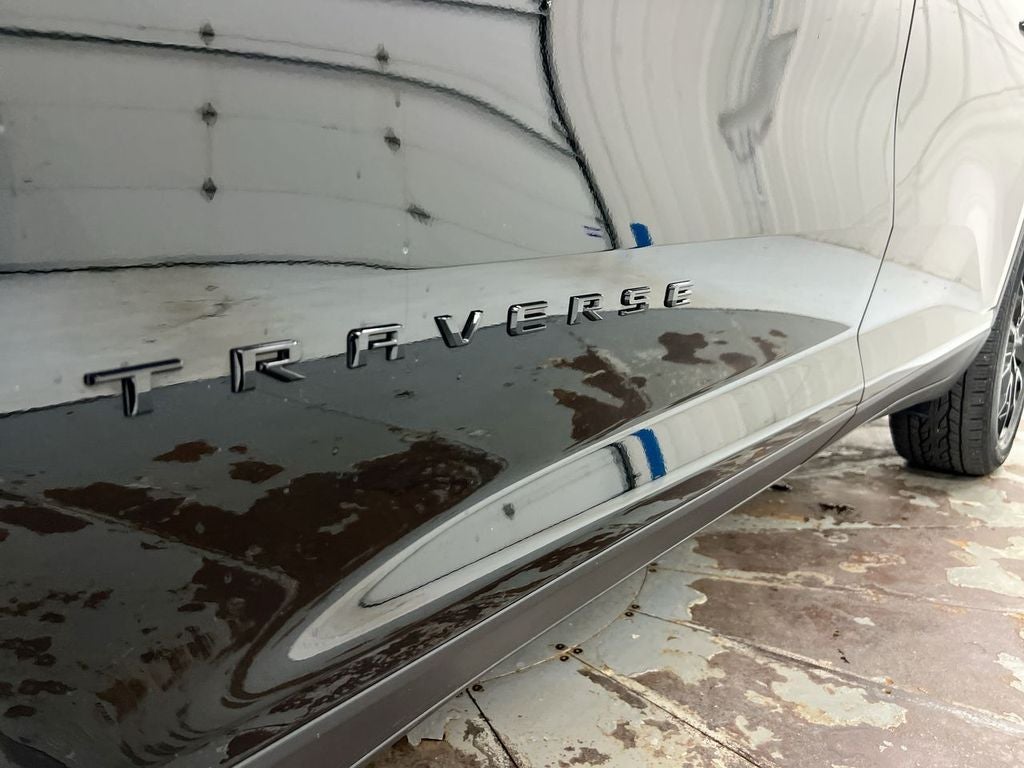 2024 Chevrolet Traverse LS
