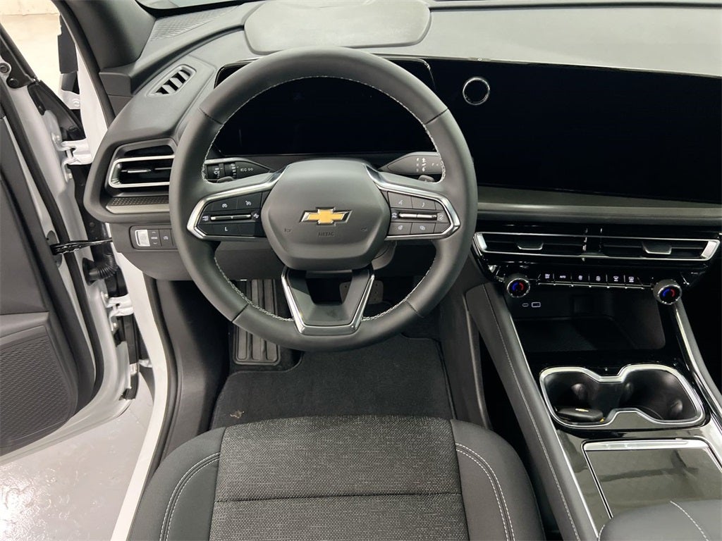 2024 Chevrolet Traverse LS