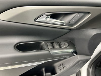 2024 Chevrolet Traverse LS