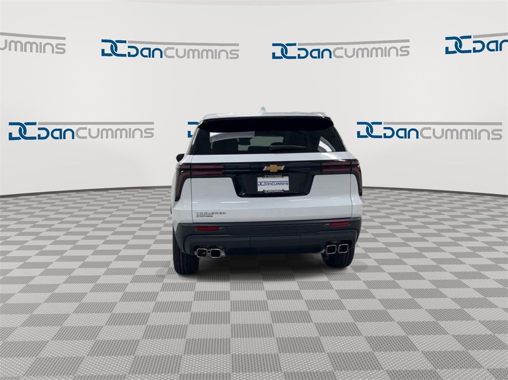 2024 Chevrolet Traverse LS