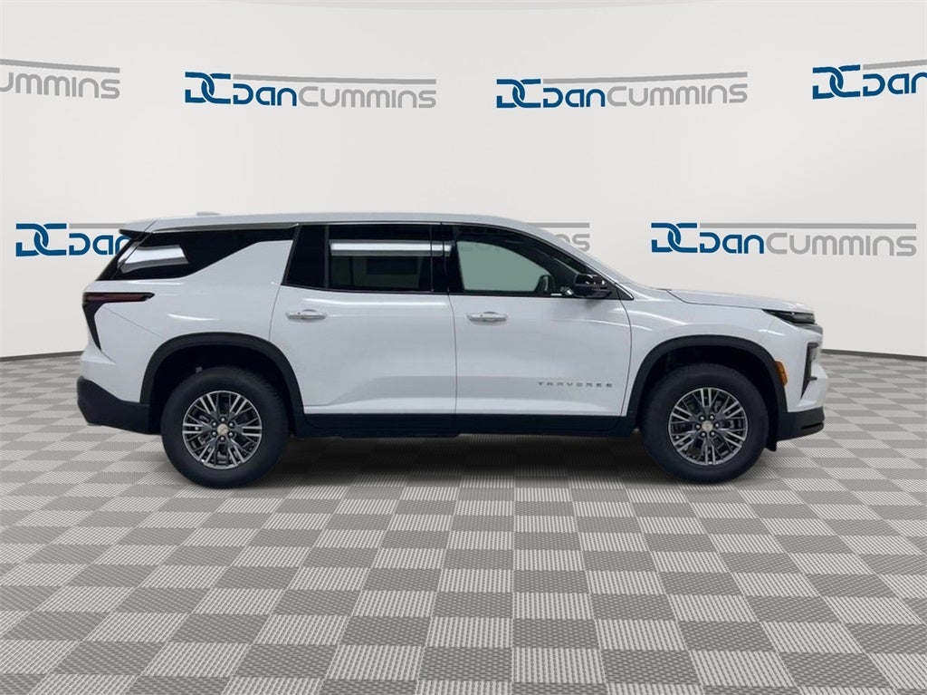2024 Chevrolet Traverse LS