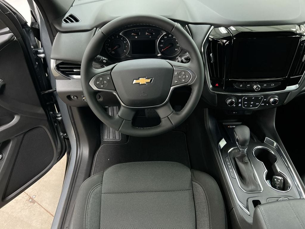 2023 Chevrolet Traverse LT