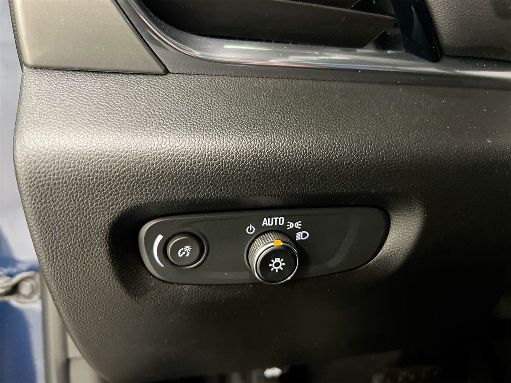 2023 Chevrolet Traverse LT