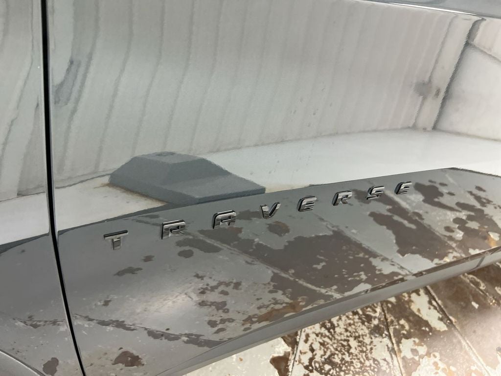 2021 Chevrolet Traverse LT