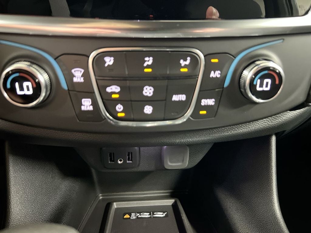 2023 Chevrolet Traverse LT