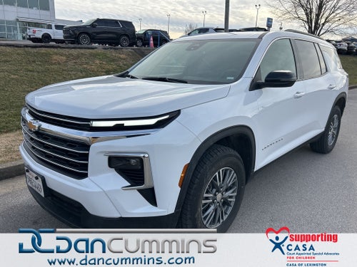 2025 Chevrolet Traverse LT