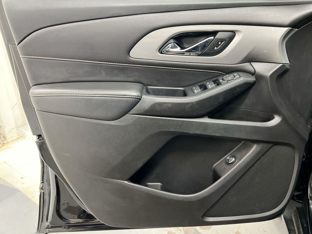 2021 Chevrolet Traverse LT