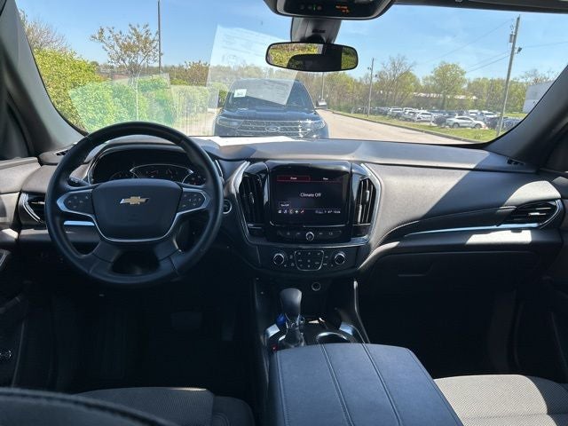 2023 Chevrolet Traverse LT