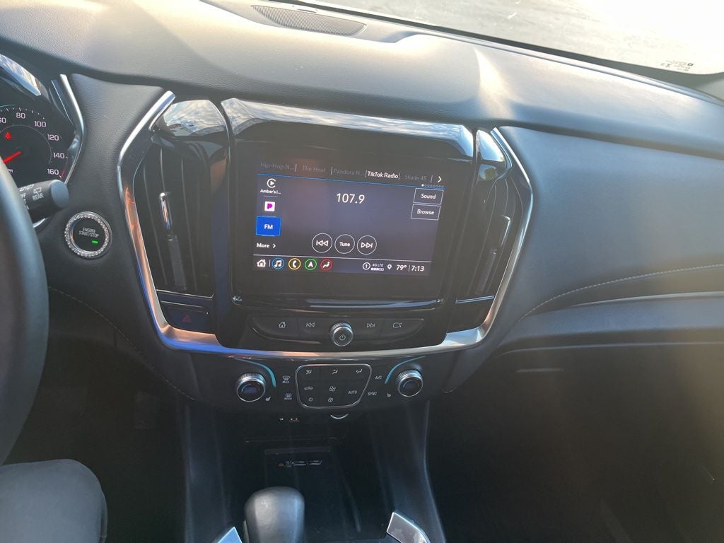 2023 Chevrolet Traverse LT Leather