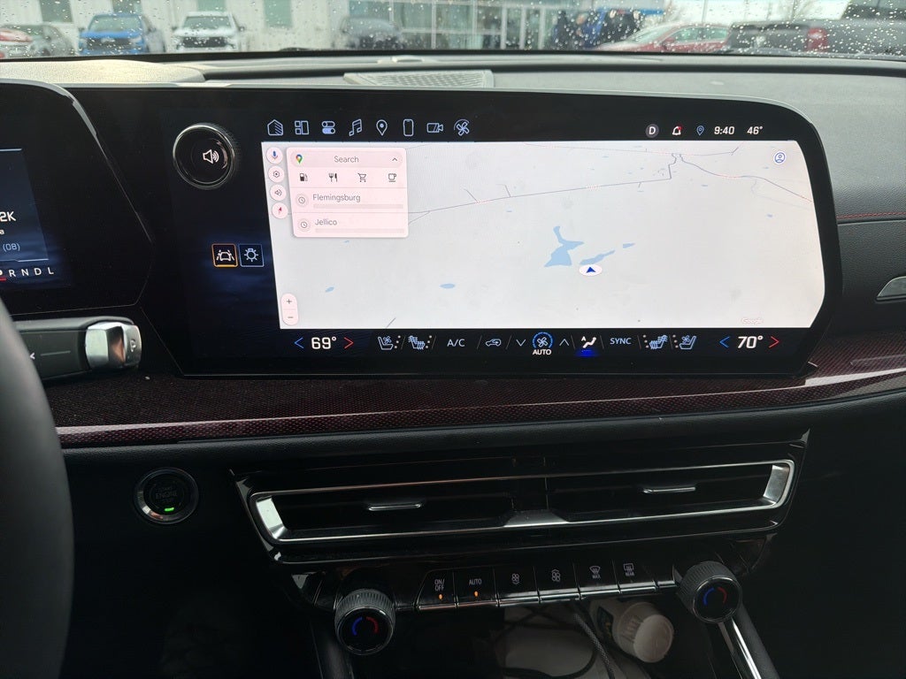 2025 Chevrolet Traverse RS