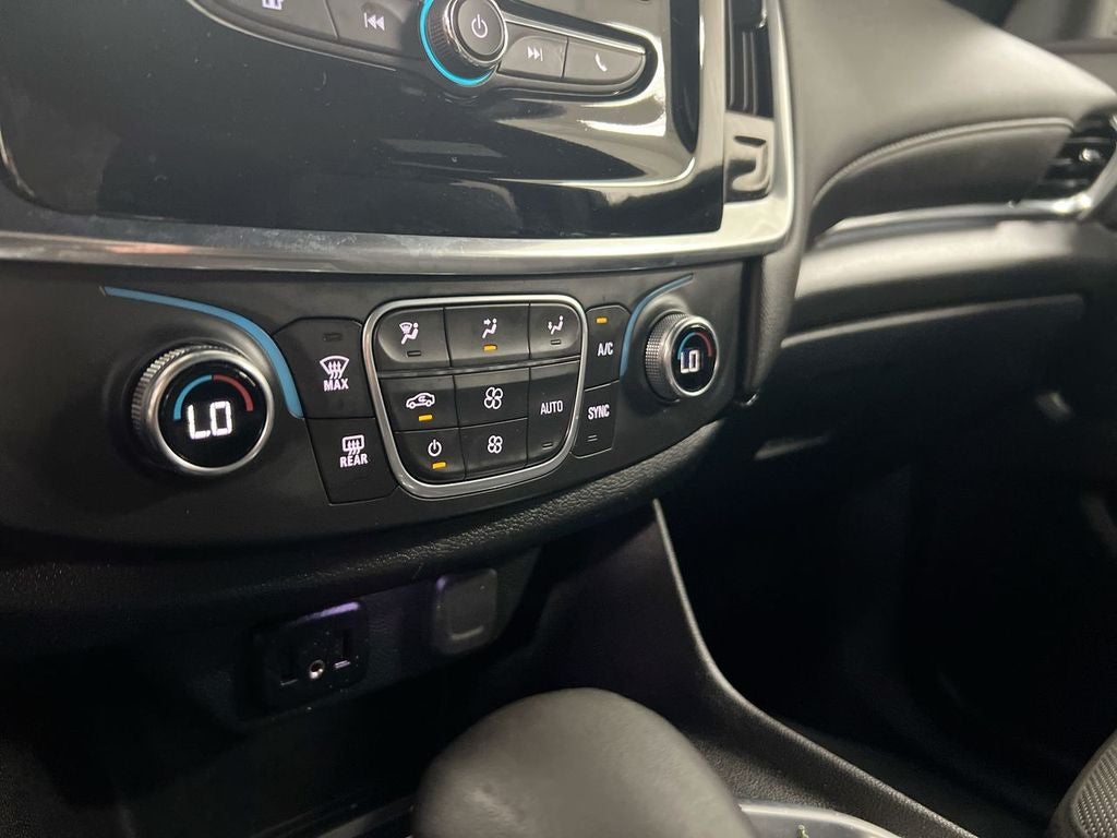 2022 Chevrolet Traverse LT