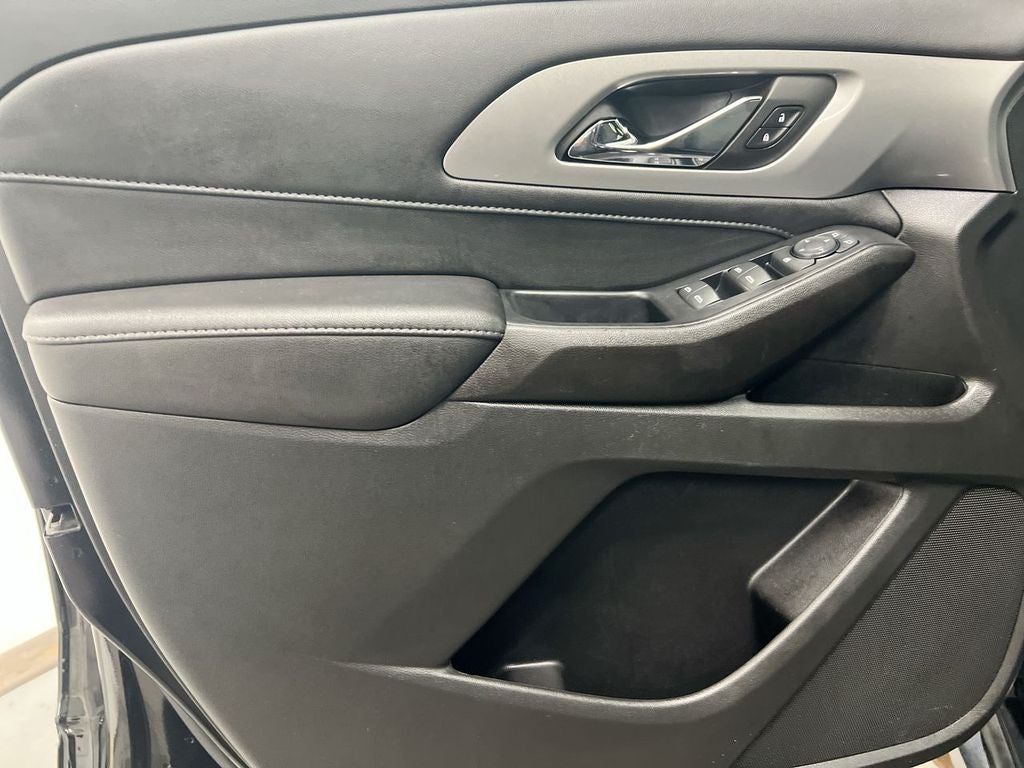 2022 Chevrolet Traverse LT