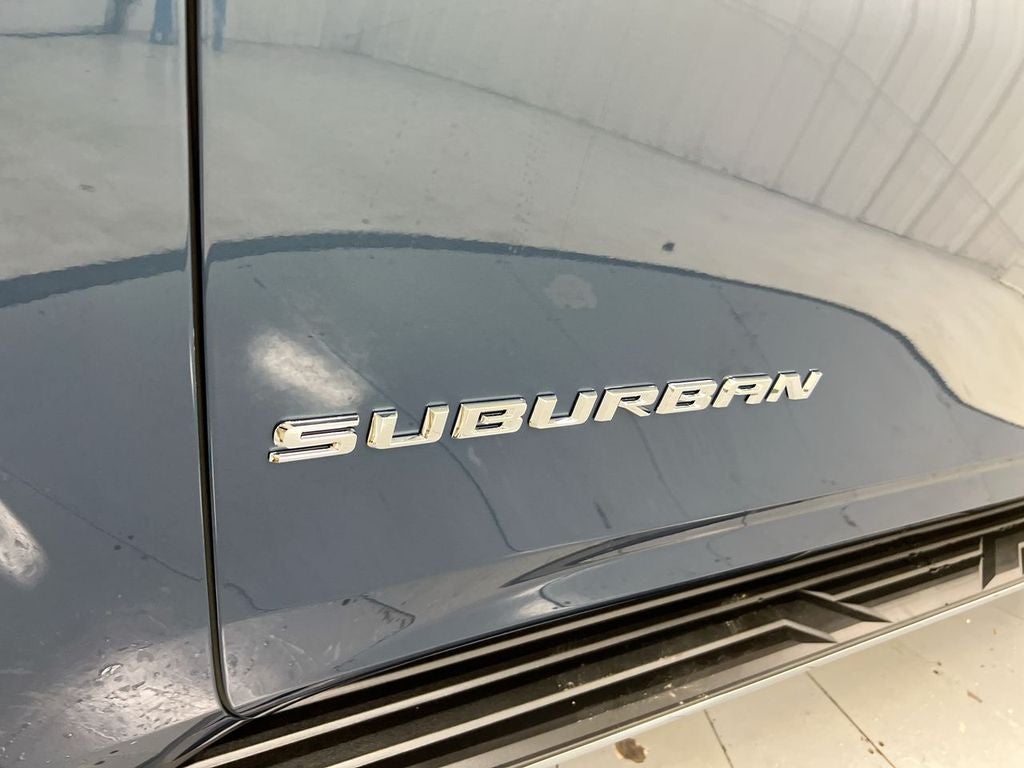 2025 Chevrolet Suburban LT