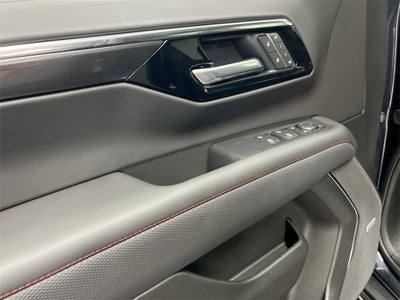 2025 Chevrolet Suburban RST