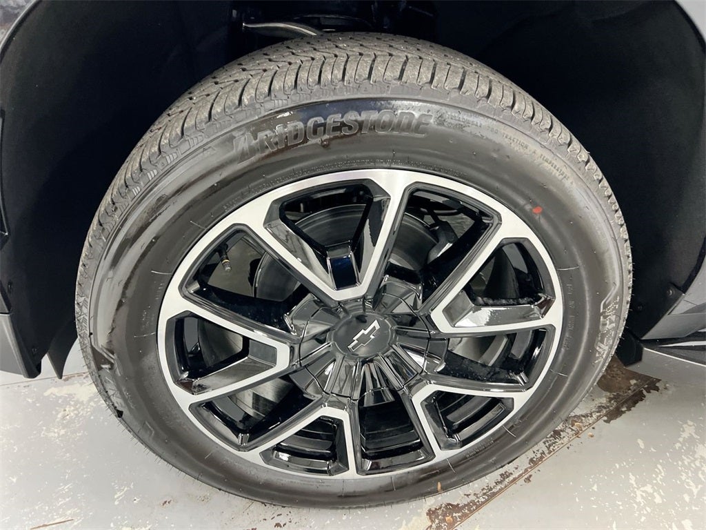 2025 Chevrolet Suburban RST