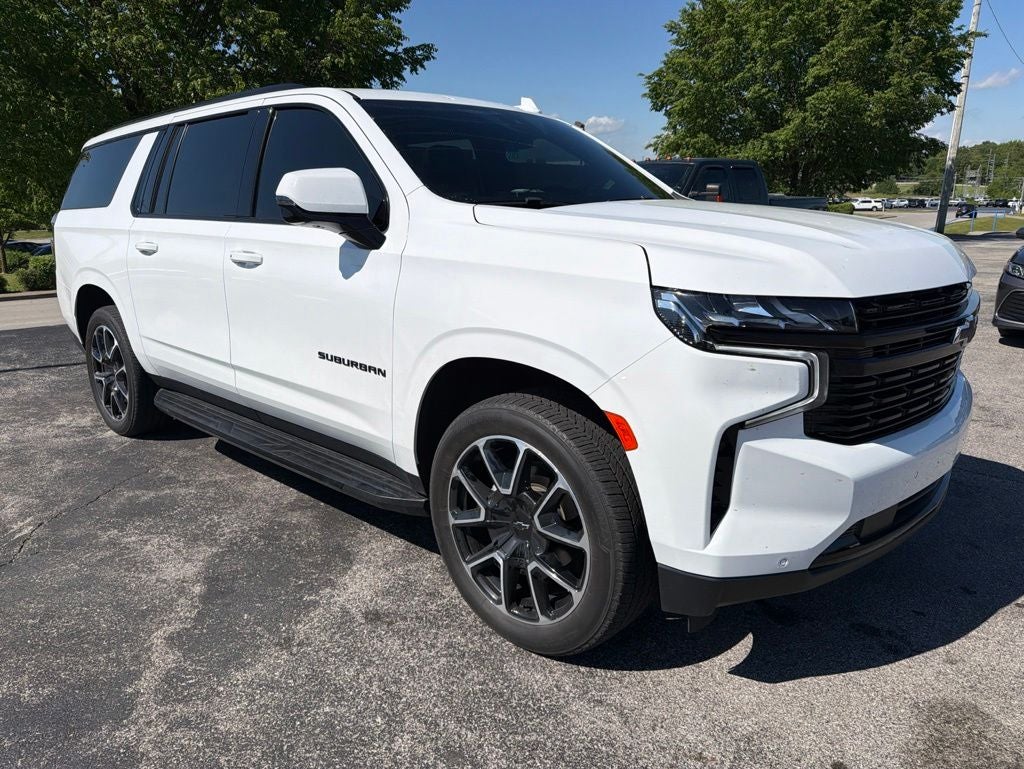 2023 Chevrolet Suburban RST