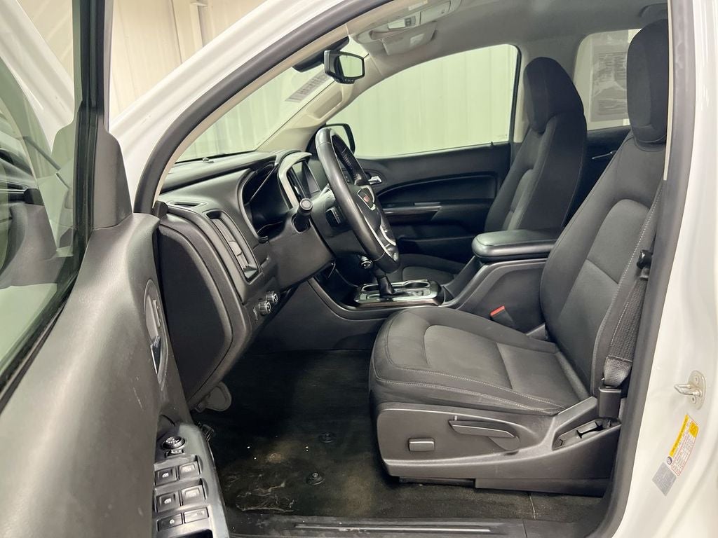 2017 GMC Canyon SLE1