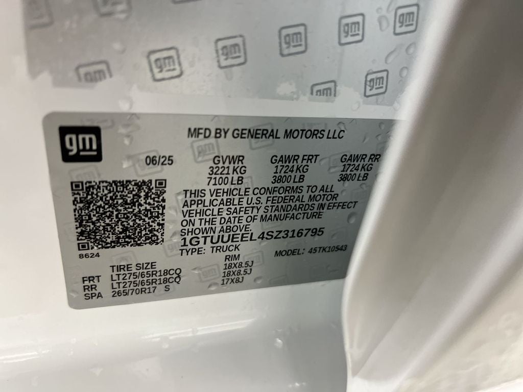 2025 GMC Sierra 1500 AT4