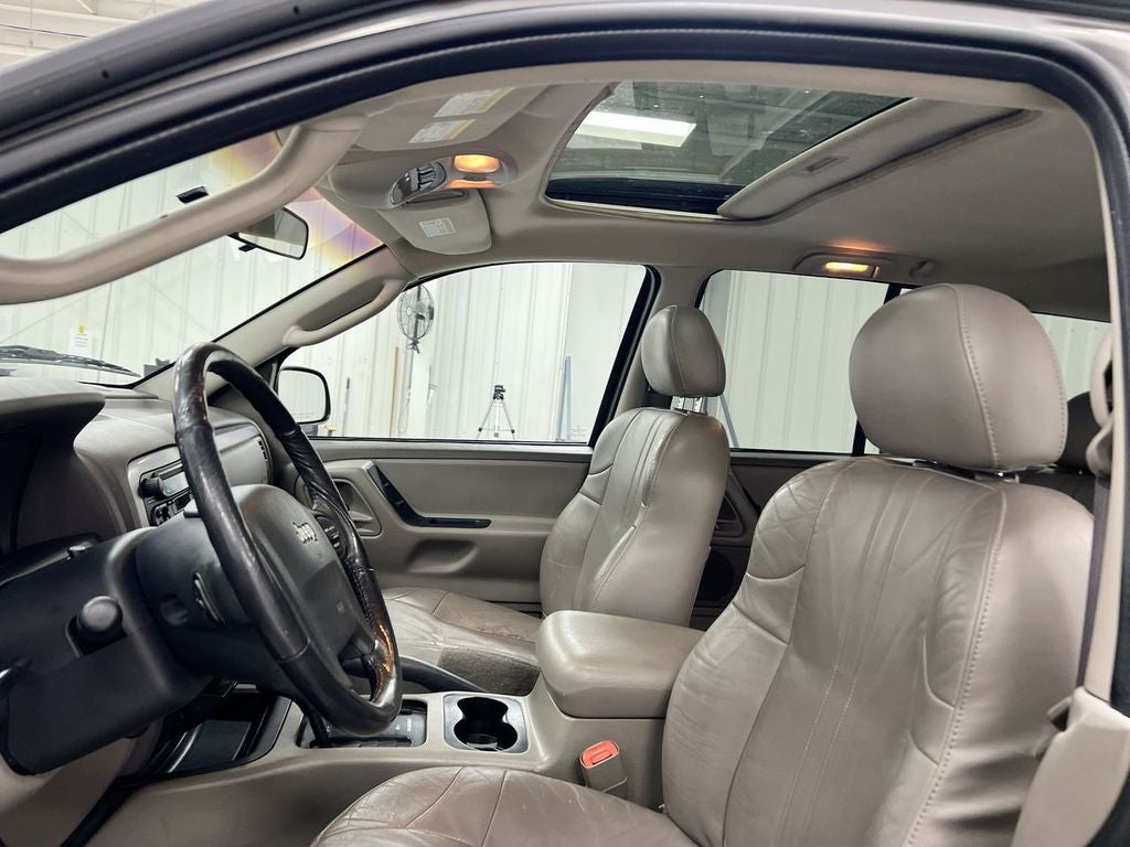 2002 Jeep Grand Cherokee Sport